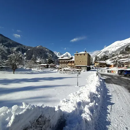 Semesterbostad La Maison Everest 73 - Bilocale A La Ruine, *