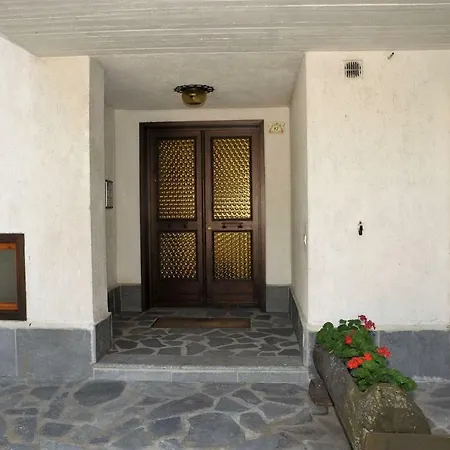 Semesterbostad La Maison Everest 73 - Bilocale A La Ruine, *